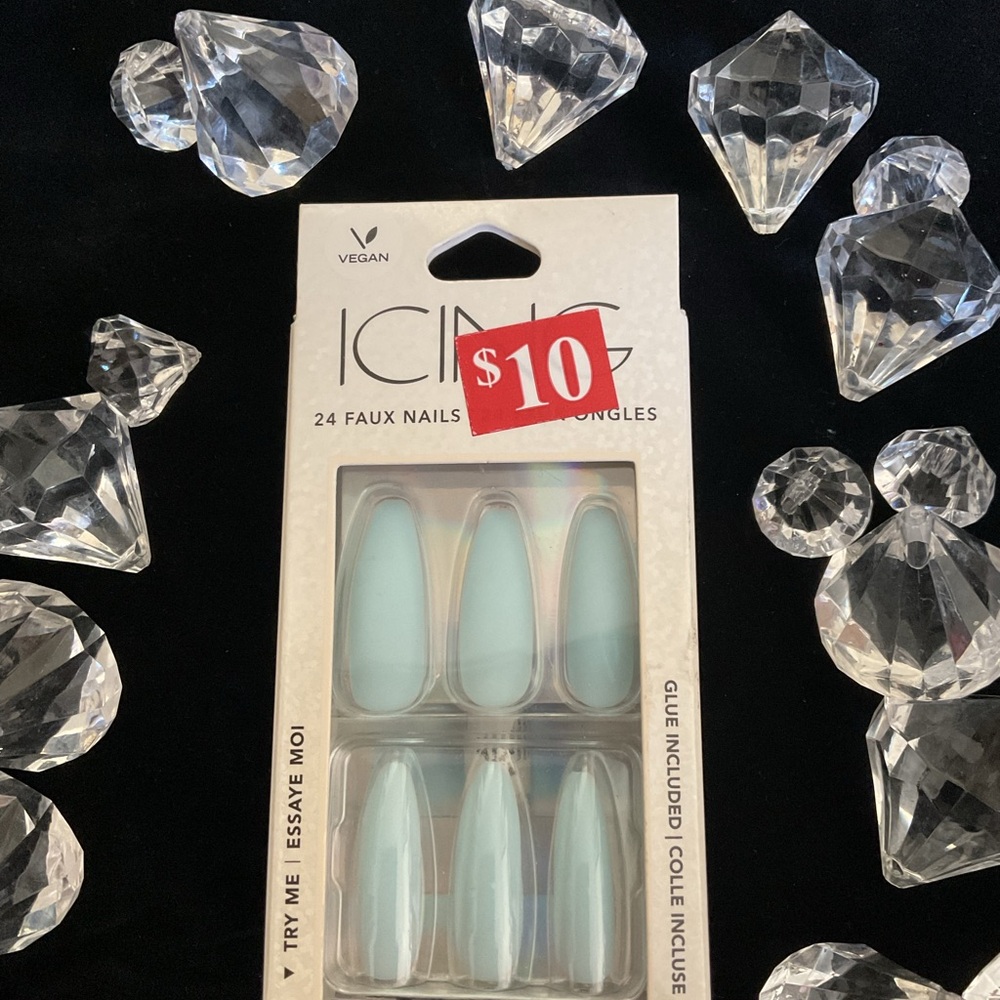 Icing vegan press o nails
